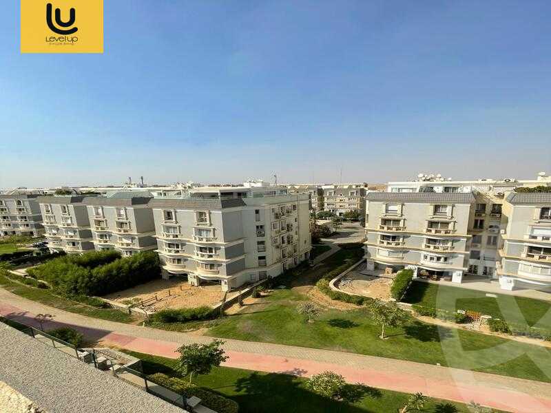 https://aqarmap.com.eg/ar/listing/5435481-for-sale-cairo-new-cairo-compounds-mountain-view-hyde-park