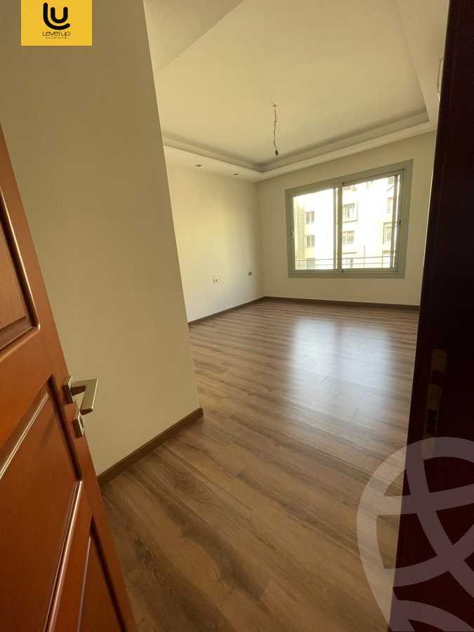 https://aqarmap.com.eg/en/listing/5436208-for-rent-cairo-new-cairo-compounds-village-gate-mall-palm-hills