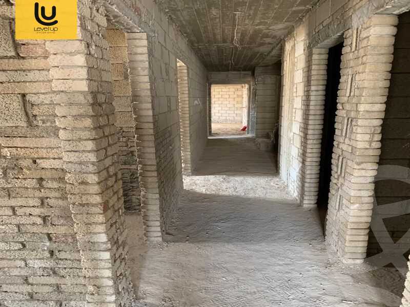 https://aqarmap.com.eg/ar/listing/5462316-for-sale-cairo-new-cairo-compounds-mountain-view-hyde-park