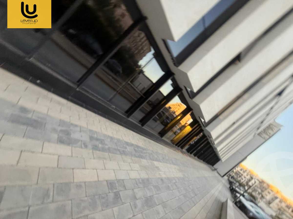 https://aqarmap.com.eg/en/listing/5462616-for-sale-cairo-new-cairo-compounds-hyde-park-centre-ville-hyde-park