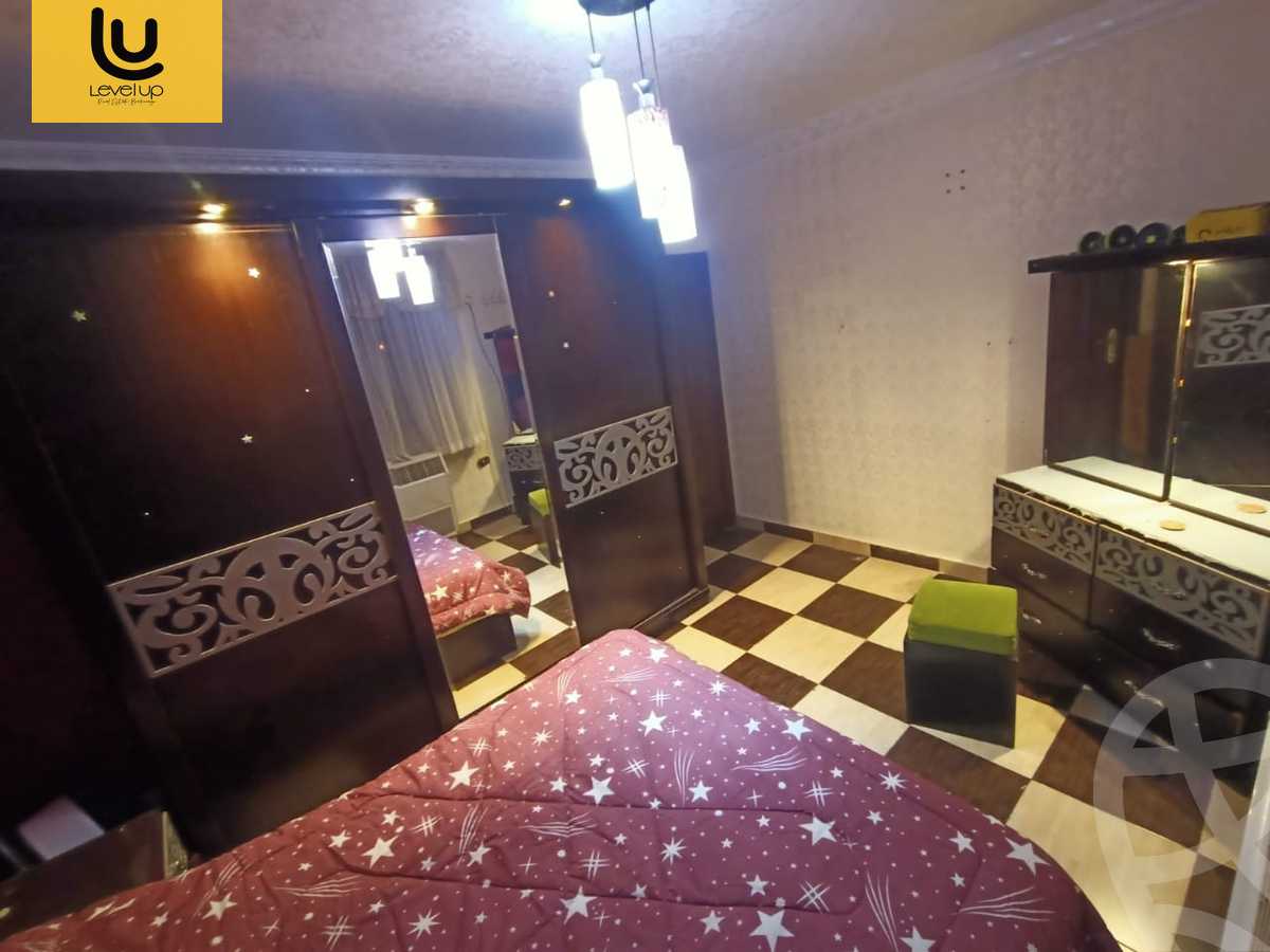 https://aqarmap.com.eg/en/listing/5465752-for-sale-cairo-new-cairo-compounds-el-ashrafia