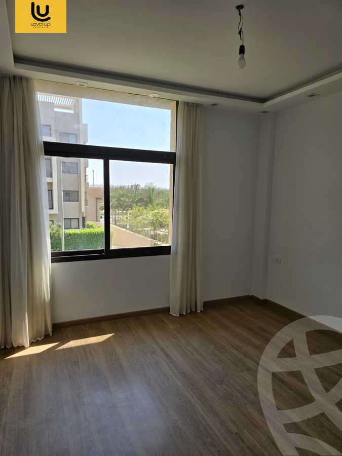 https://aqarmap.com.eg/ar/listing/5465836-for-sale-cairo-new-cairo-compounds-fifth-square