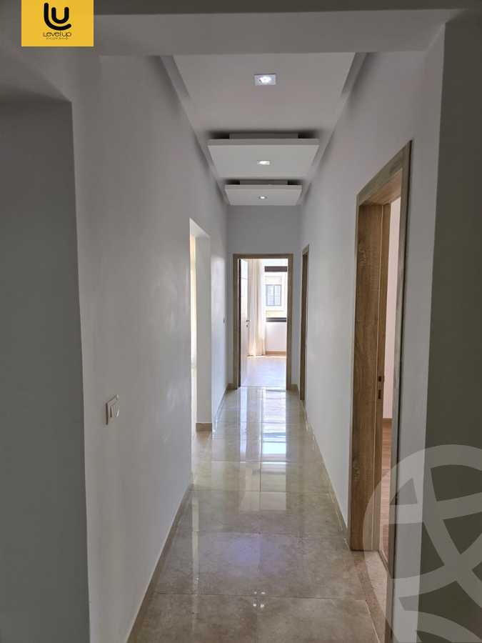 https://aqarmap.com.eg/ar/listing/5465836-for-sale-cairo-new-cairo-compounds-fifth-square