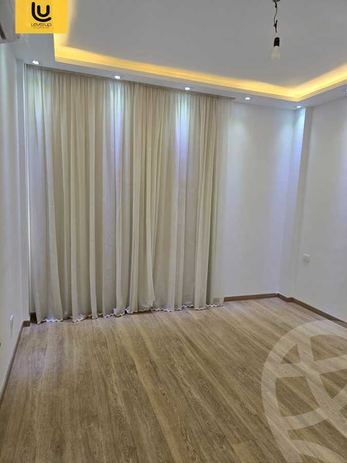 https://aqarmap.com.eg/ar/listing/5465836-for-sale-cairo-new-cairo-compounds-fifth-square