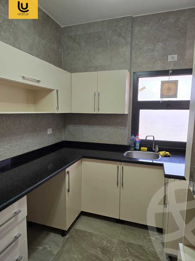 https://aqarmap.com.eg/ar/listing/5465836-for-sale-cairo-new-cairo-compounds-fifth-square