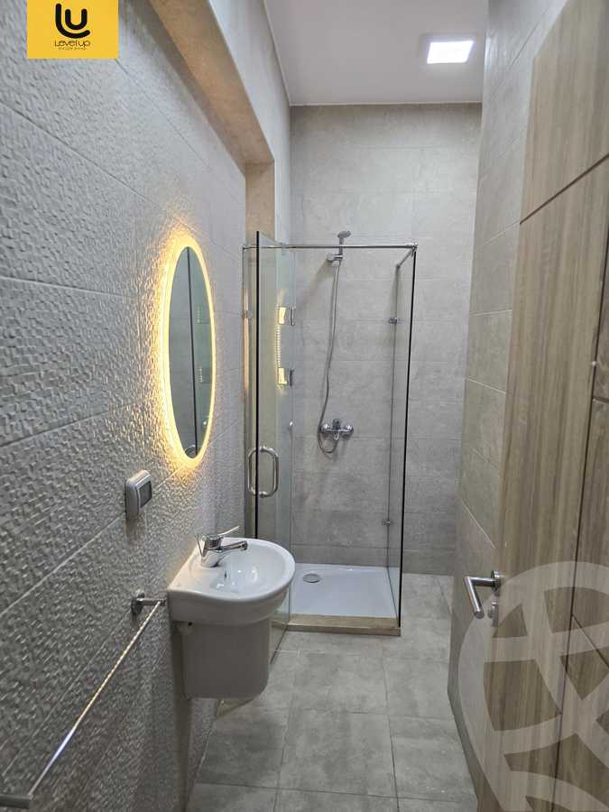 https://aqarmap.com.eg/ar/listing/5465836-for-sale-cairo-new-cairo-compounds-fifth-square