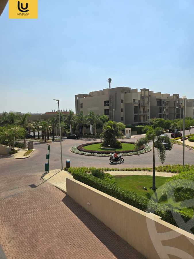 https://aqarmap.com.eg/ar/listing/5465836-for-sale-cairo-new-cairo-compounds-fifth-square