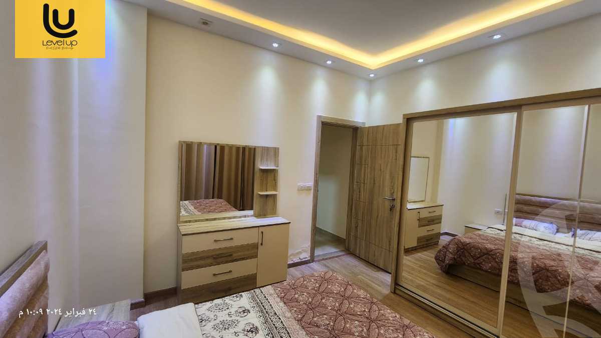 https://aqarmap.com.eg/ar/listing/5465913-for-sale-cairo-new-cairo-compounds-fifth-square