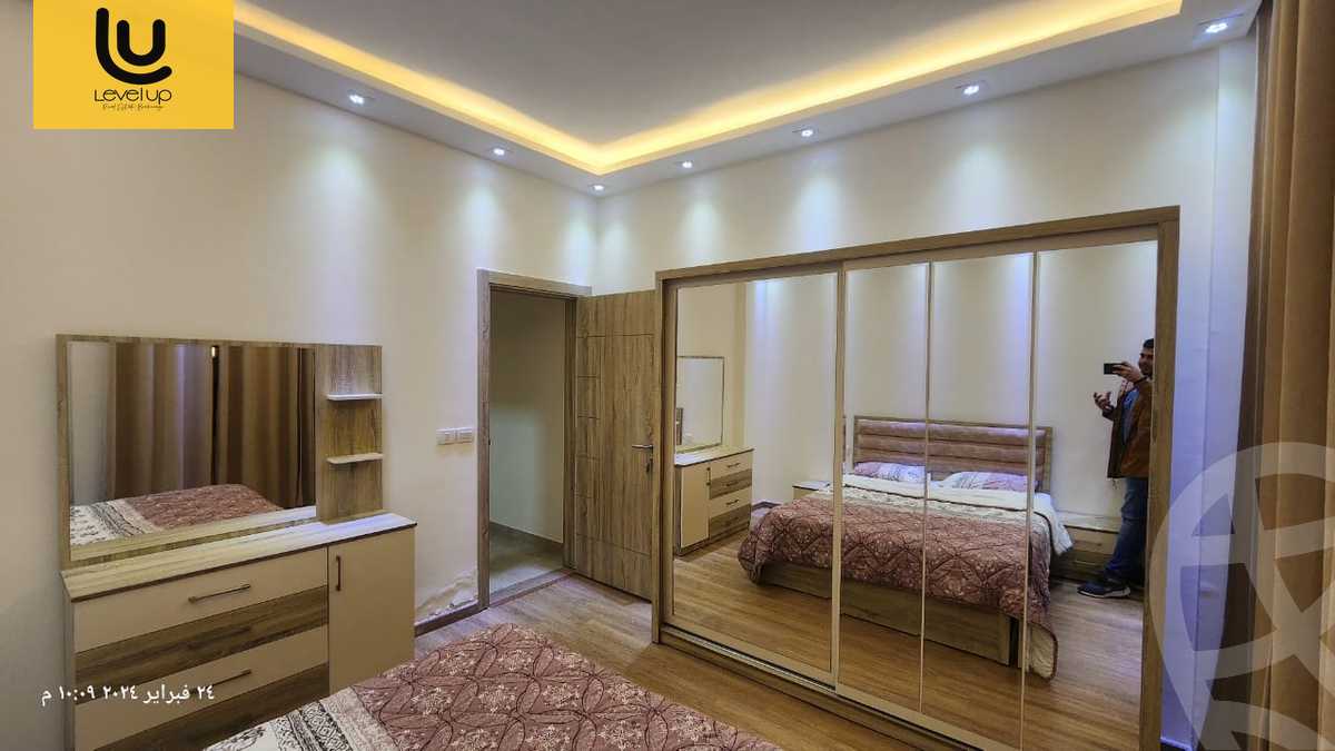 https://aqarmap.com.eg/ar/listing/5465913-for-sale-cairo-new-cairo-compounds-fifth-square