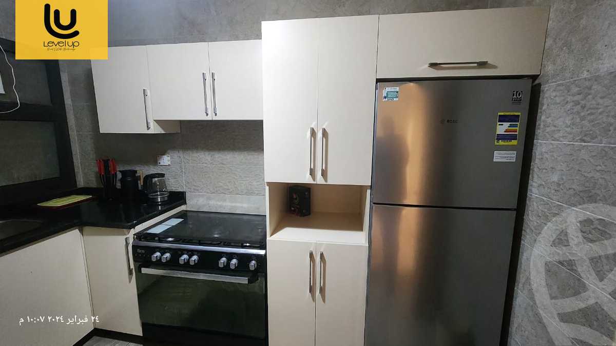 https://aqarmap.com.eg/ar/listing/5465913-for-sale-cairo-new-cairo-compounds-fifth-square