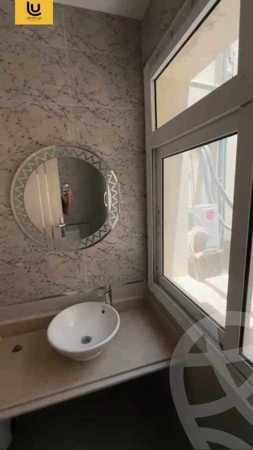 https://aqarmap.com.eg/ar/listing/5502124-for-sale-cairo-new-cairo-compounds-hyde-park-parkway-hyde-park-compound