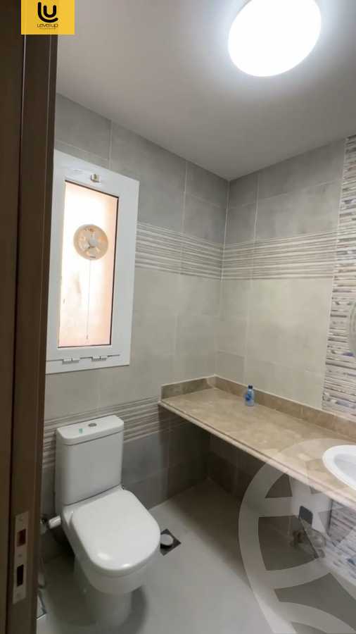 https://aqarmap.com.eg/ar/listing/5502124-for-sale-cairo-new-cairo-compounds-hyde-park-parkway-hyde-park-compound