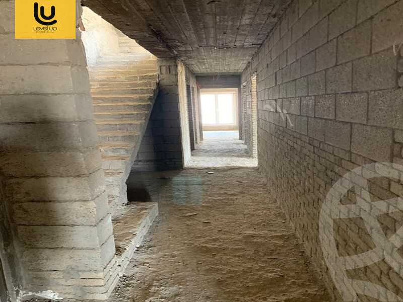 https://aqarmap.com.eg/ar/listing/5520138-for-sale-cairo-new-cairo-compounds-mountain-view-hyde-park