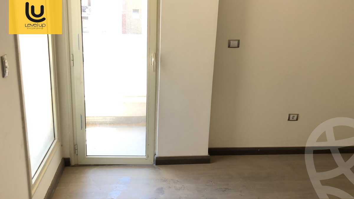 https://aqarmap.com.eg/en/listing/5558157-for-sale-cairo-new-cairo-compounds-jyd