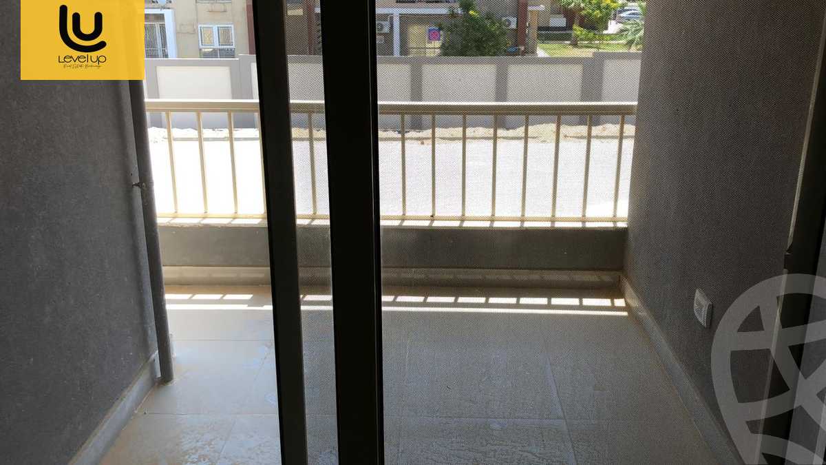 https://aqarmap.com.eg/en/listing/5558157-for-sale-cairo-new-cairo-compounds-jyd
