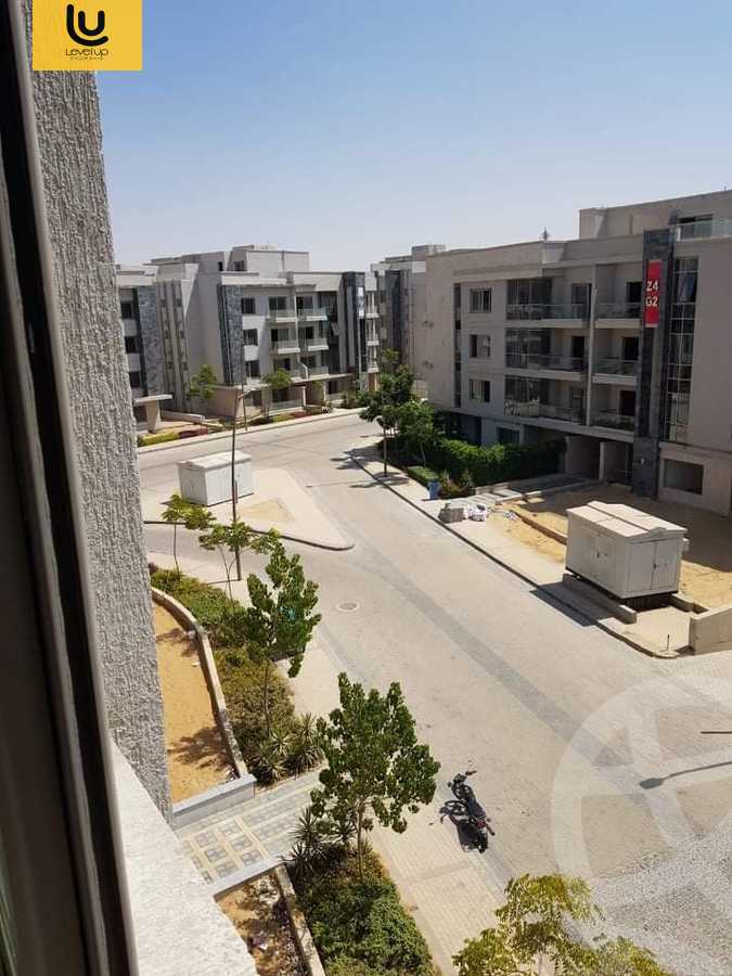 https://aqarmap.com.eg/en/listing/5575414-for-sale-cairo-new-cairo-compounds-galleria-moon-valley