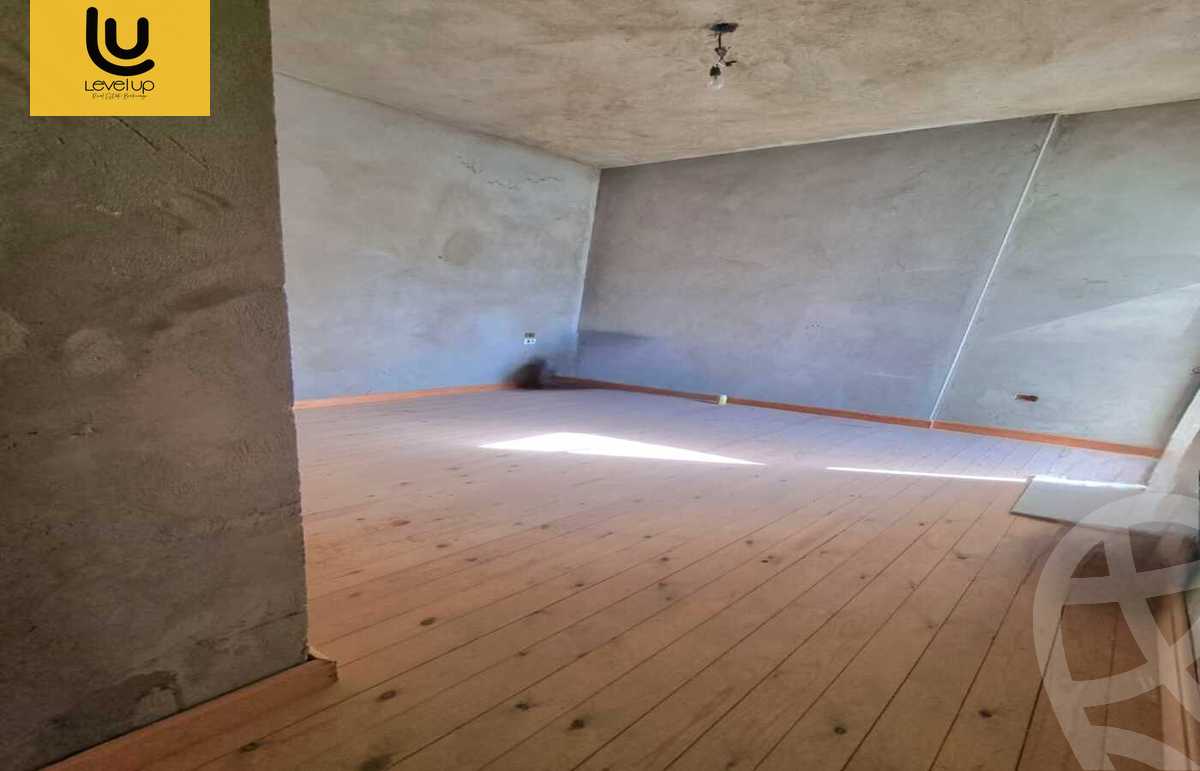 https://aqarmap.com.eg/en/listing/5622825-for-sale-cairo-new-cairo-compounds-galleria-moon-valley