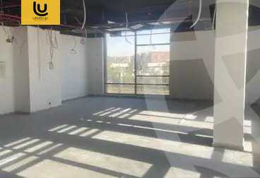https://aqarmap.com.eg/en/listing/5647186-for-sale-cairo-new-cairo-compounds-hyde-park-centre-ville-hyde-park