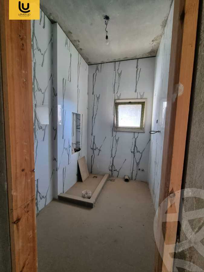 https://aqarmap.com.eg/en/listing/5647340-for-sale-cairo-new-cairo-compounds-galleria-moon-valley