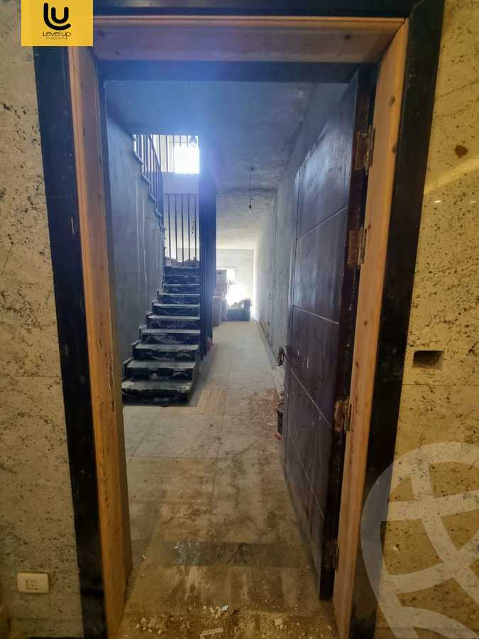 https://aqarmap.com.eg/en/listing/5647340-for-sale-cairo-new-cairo-compounds-galleria-moon-valley