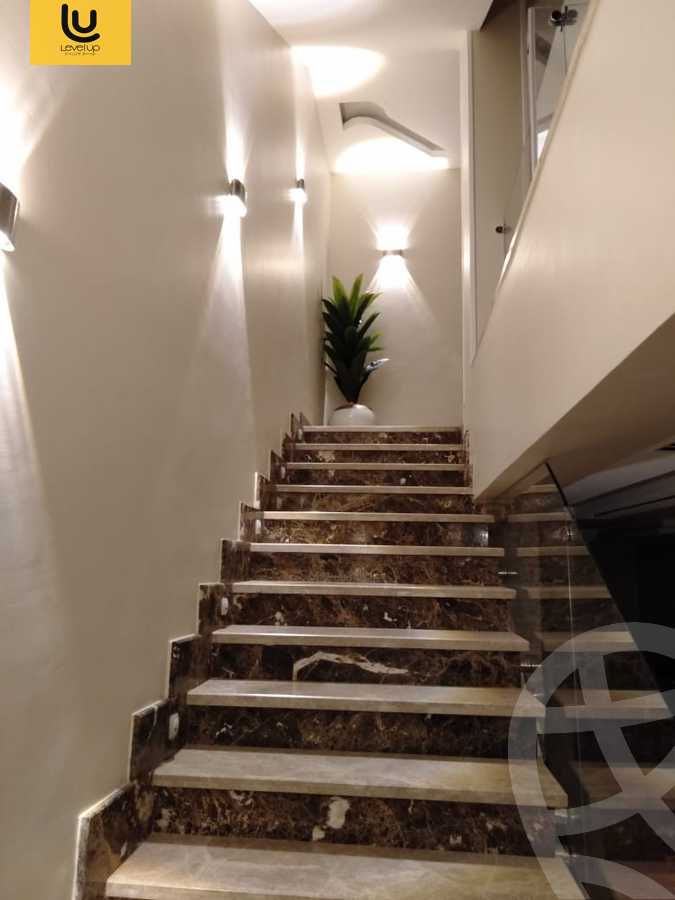 https://aqarmap.com.eg/ar/listing/5650299-for-rent-cairo-new-cairo-compounds-mountain-view-hyde-park