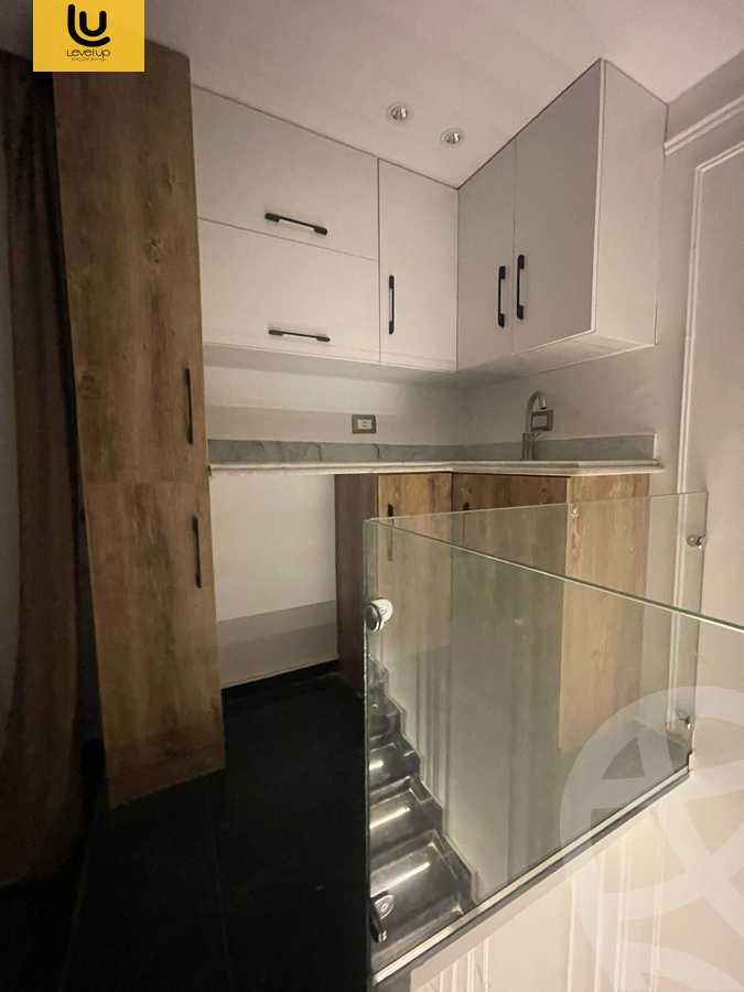 https://aqarmap.com.eg/ar/listing/5685650-for-sale-cairo-new-cairo-compounds-mountain-view-hyde-park