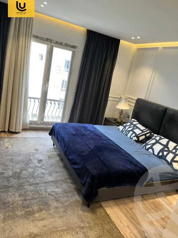 https://aqarmap.com.eg/ar/listing/5685650-for-sale-cairo-new-cairo-compounds-mountain-view-hyde-park
