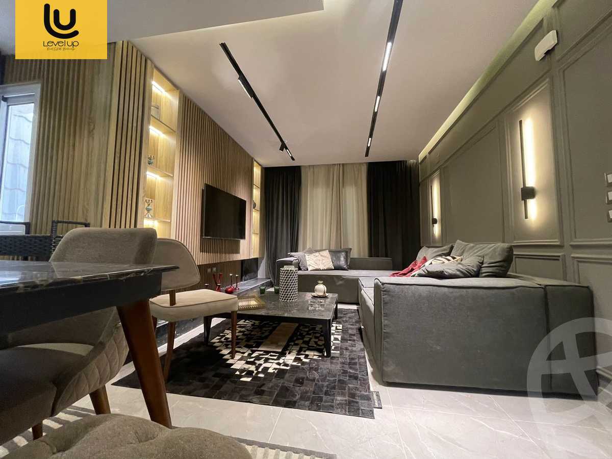 https://aqarmap.com.eg/ar/listing/5685650-for-sale-cairo-new-cairo-compounds-mountain-view-hyde-park