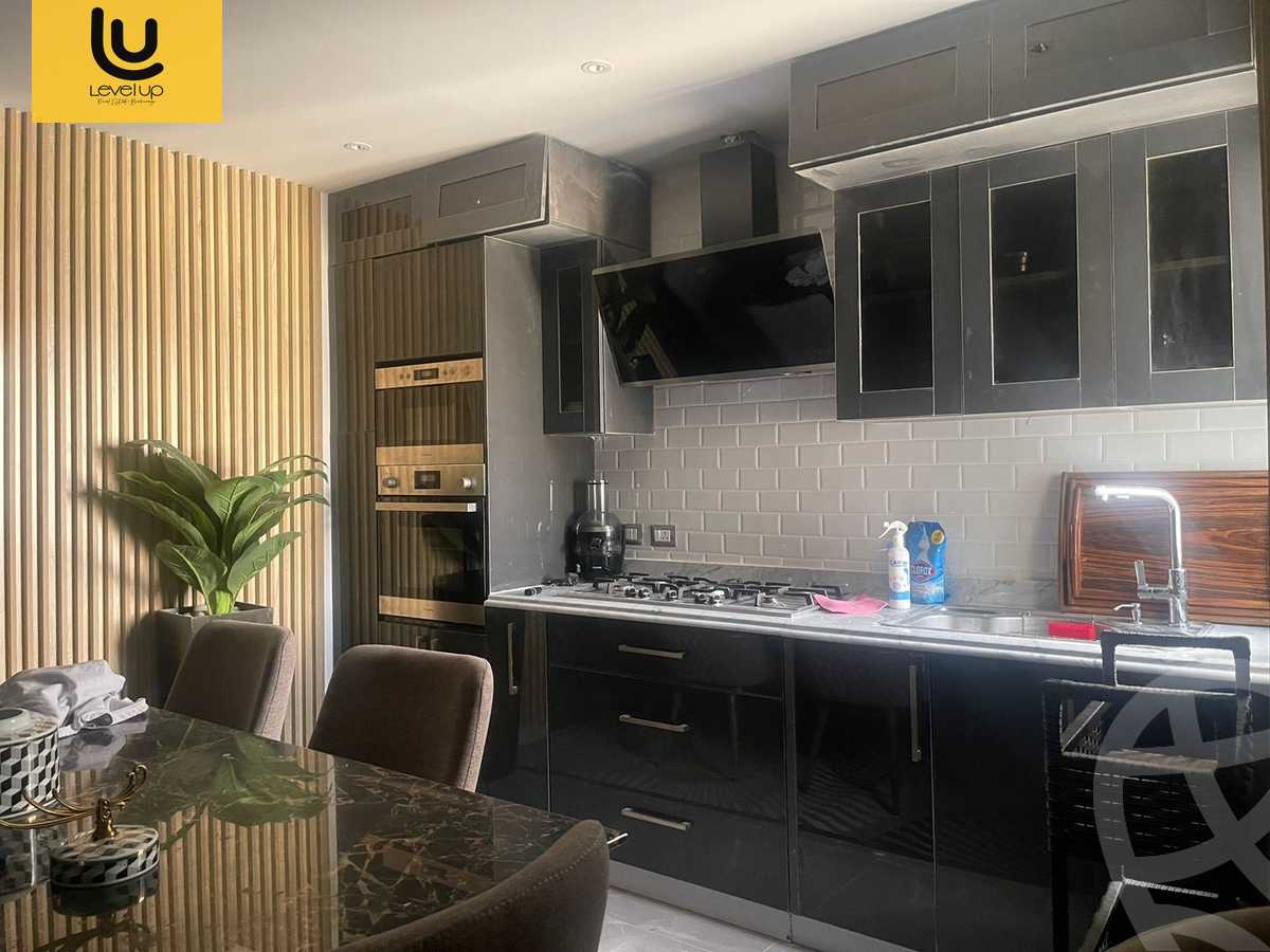 https://aqarmap.com.eg/ar/listing/5685650-for-sale-cairo-new-cairo-compounds-mountain-view-hyde-park