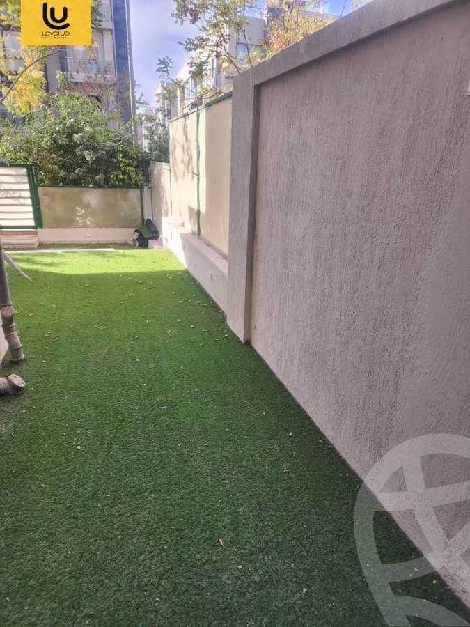 https://aqarmap.com.eg/en/listing/5733695-for-sale-cairo-new-cairo-compounds-moon-valley