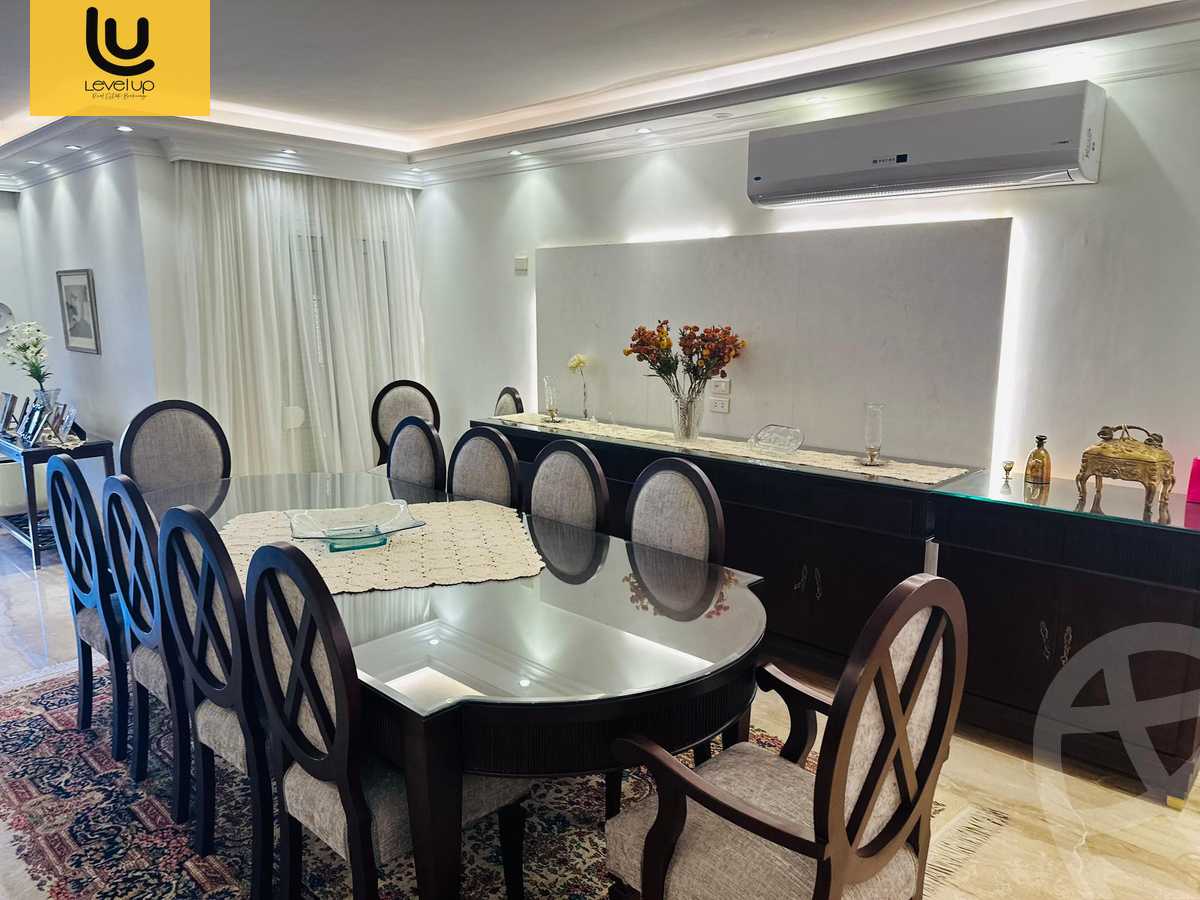 https://aqarmap.com.eg/ar/listing/5737711-for-sale-cairo-new-cairo-compounds-mountain-view-hyde-park