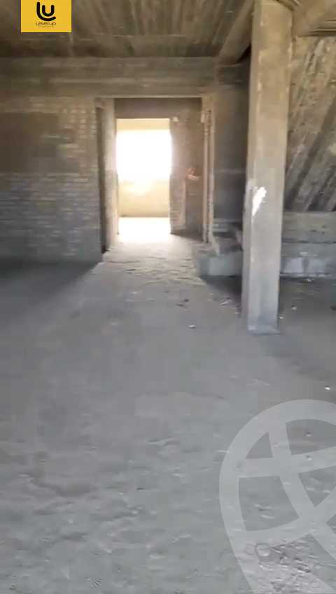 https://aqarmap.com.eg/ar/listing/5740319-for-sale-cairo-new-cairo-compounds-mountain-view-hyde-park