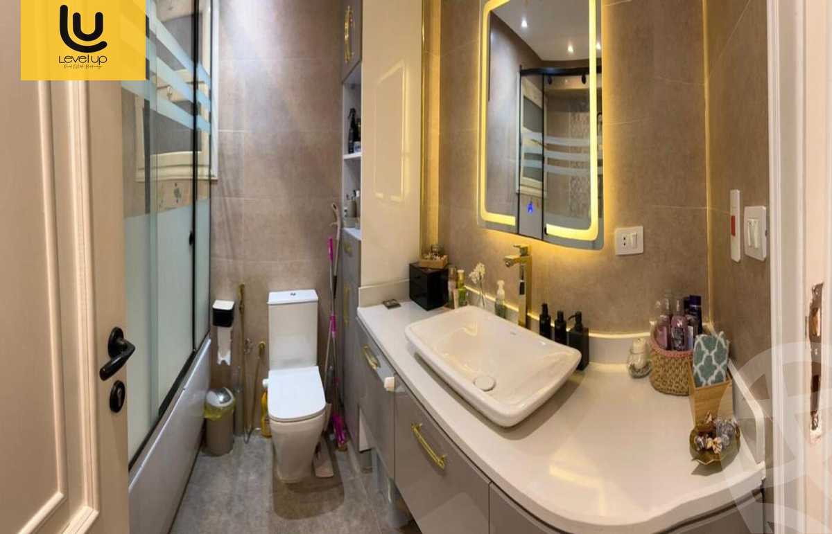 https://aqarmap.com.eg/en/listing/5747163-for-sale-cairo-new-cairo-compounds-moon-valley