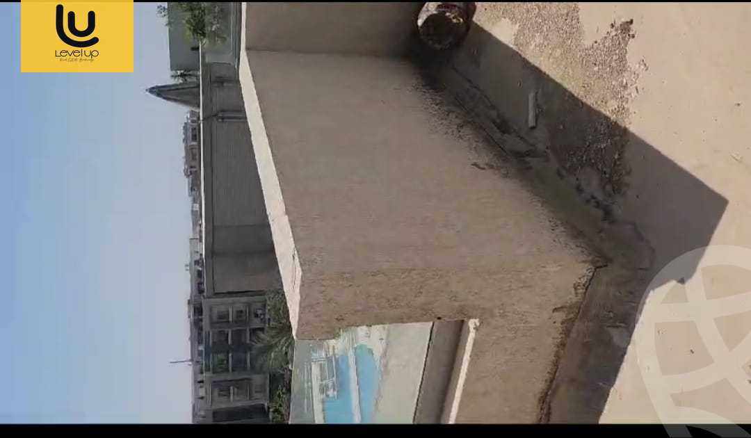 https://aqarmap.com.eg/en/listing/5762285-for-sale-cairo-new-cairo-compounds-moon-valley