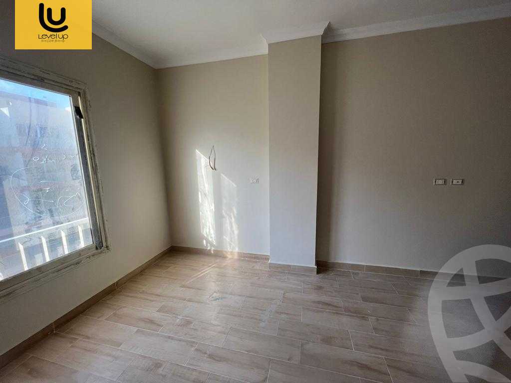 https://aqarmap.com.eg/ar/listing/5762359-for-sale-cairo-new-cairo-compounds-brwmynd-ryzydns-wdy-djl-llttwyr