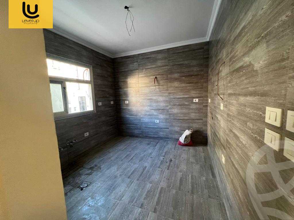 https://aqarmap.com.eg/ar/listing/5762359-for-sale-cairo-new-cairo-compounds-brwmynd-ryzydns-wdy-djl-llttwyr