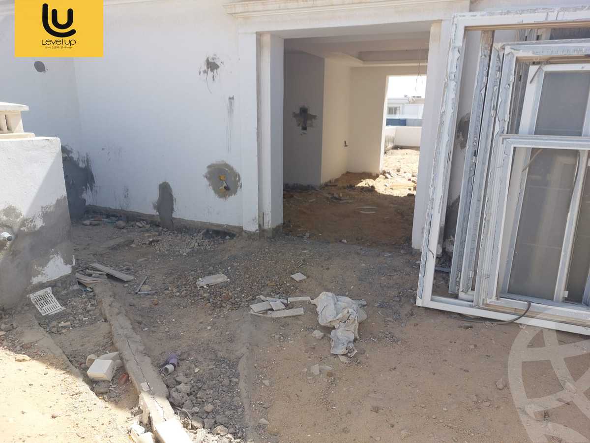 https://aqarmap.com.eg/ar/listing/5789132-for-sale-cairo-new-cairo-compounds-mountain-view-hyde-park