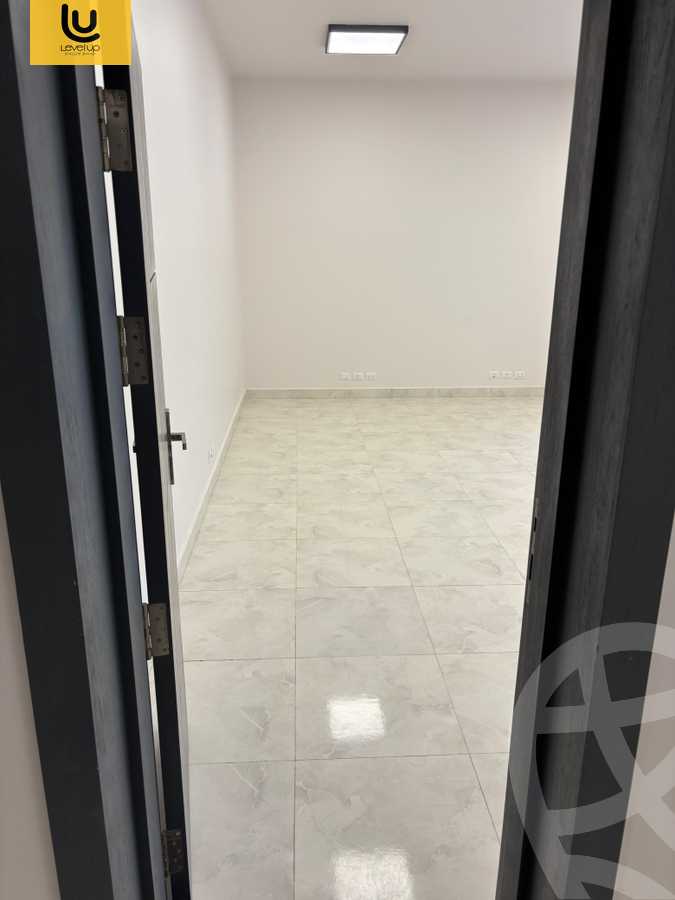 https://aqarmap.com.eg/ar/listing/5857151-for-rent-cairo-new-cairo-compounds-the-square