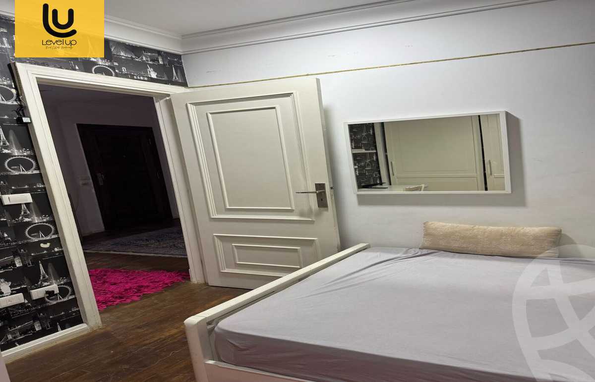 https://aqarmap.com.eg/ar/listing/5873184-for-sale-cairo-new-cairo-el-ahyaa-first-neighborhood-street-1