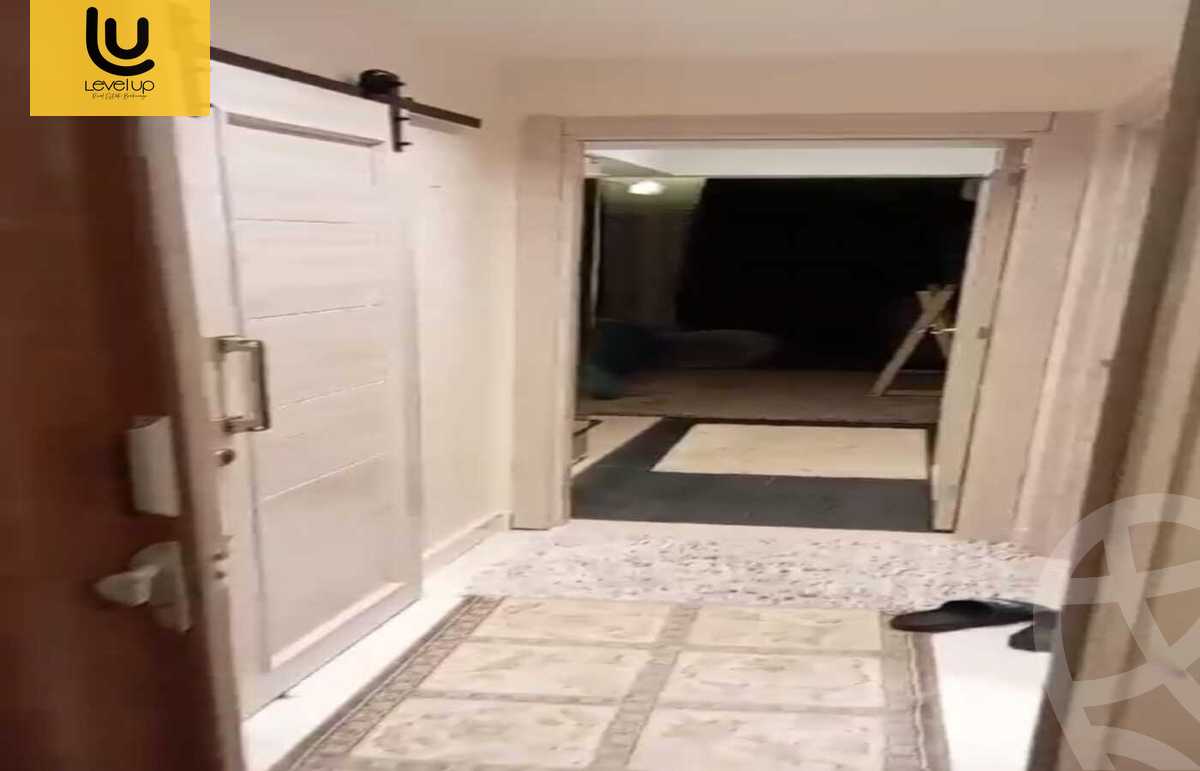 https://aqarmap.com.eg/ar/listing/5873222-for-rent-cairo-new-cairo-compounds-stwn-ryzydns-by-ar-y-llttwyr