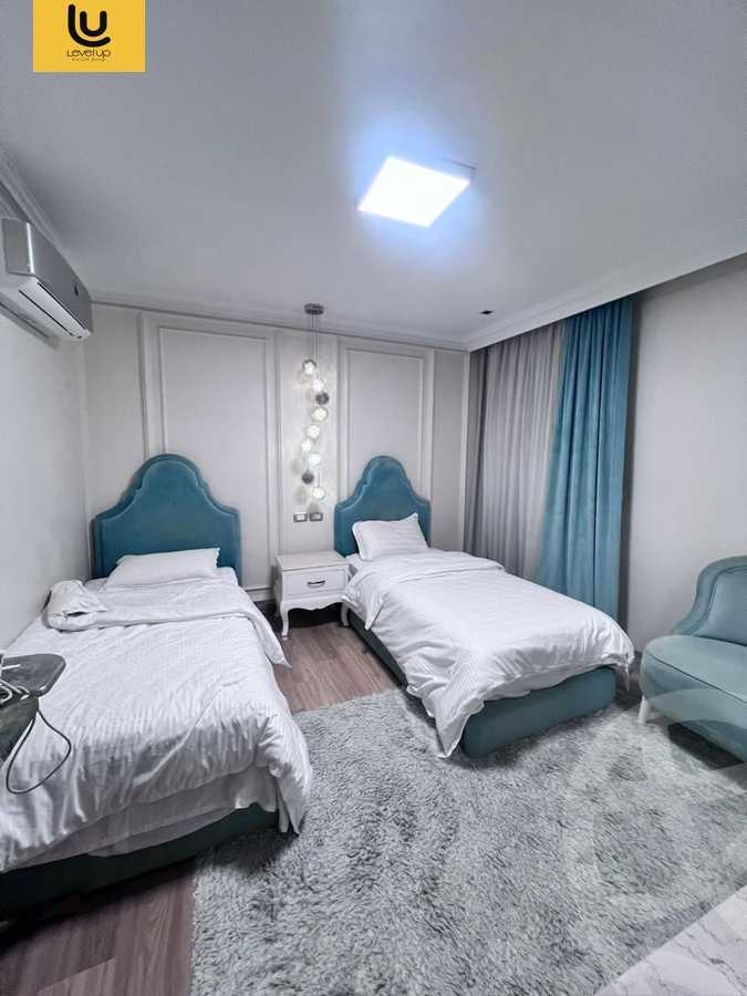 https://aqarmap.com.eg/ar/listing/5885761-for-rent-cairo-new-cairo-compounds-mountain-view-hyde-park