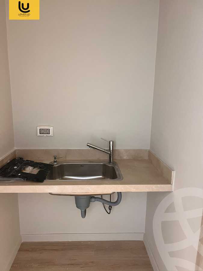 https://aqarmap.com.eg/ar/listing/5953990-for-rent-cairo-new-cairo-compounds-uvenues-el-sewedy