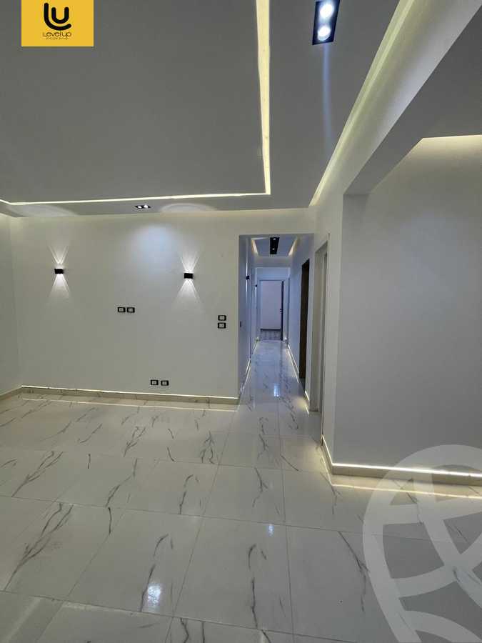 https://aqarmap.com.eg/en/listing/5980740-for-rent-cairo-new-cairo-compounds-hyde-park-centre-ville-hyde-park
