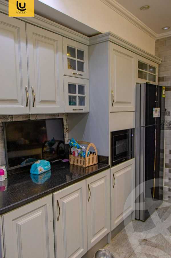 https://aqarmap.com.eg/en/listing/5981092-for-sale-cairo-el-sheikh-zayed-city-compounds-beverly-hills