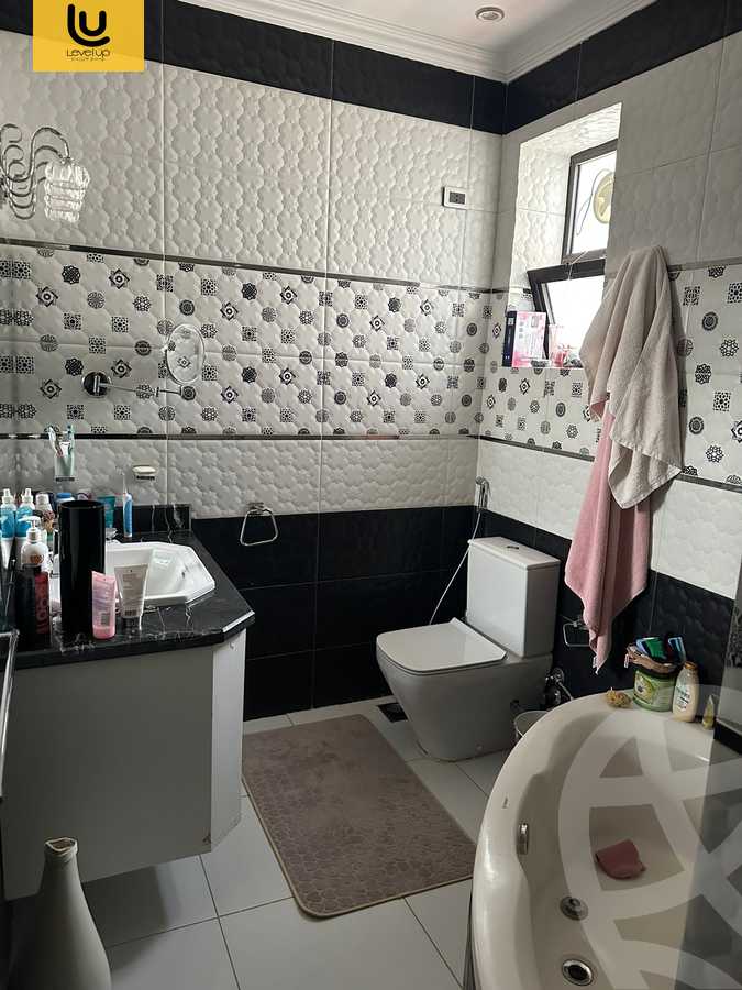 https://aqarmap.com.eg/en/listing/5981092-for-sale-cairo-el-sheikh-zayed-city-compounds-beverly-hills
