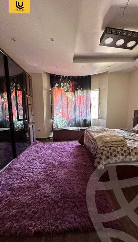 https://aqarmap.com.eg/ar/listing/5982427-for-rent-cairo-new-cairo-compounds-mountain-view-hyde-park