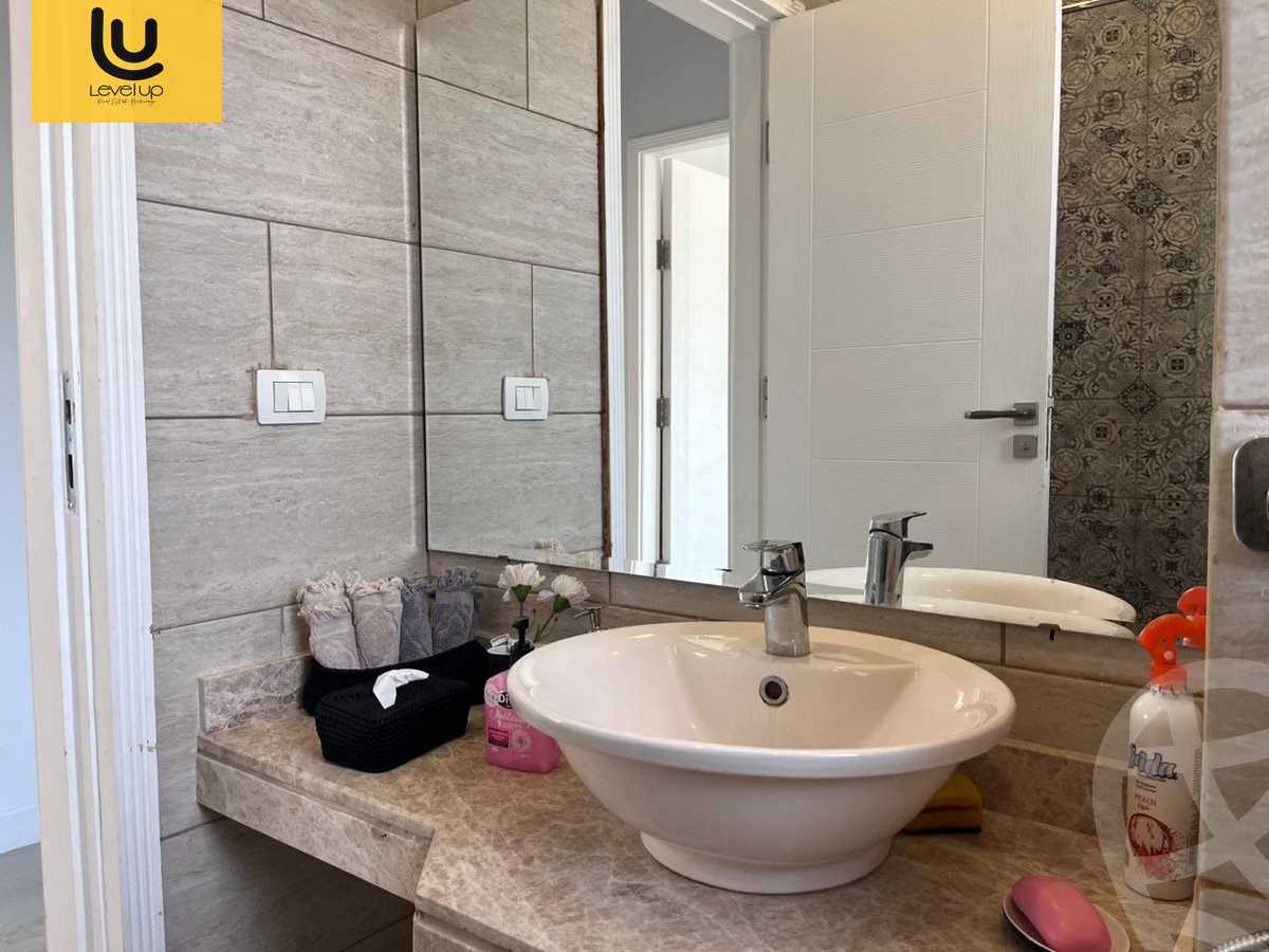 https://aqarmap.com.eg/ar/listing/6013111-for-rent-cairo-new-cairo-compounds-kmbwnd-fyldj-jyt-blm-hylz