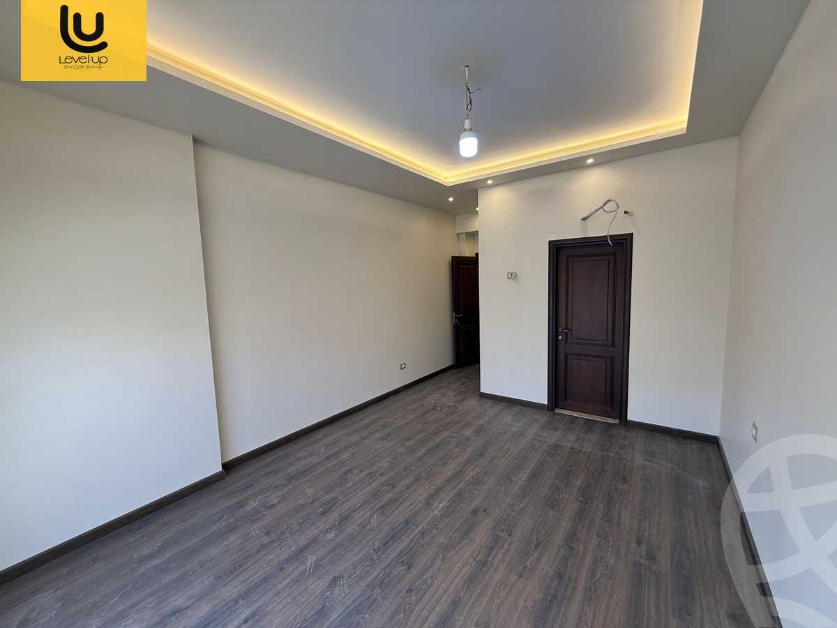 https://aqarmap.com.eg/en/listing/6017324-for-sale-cairo-new-cairo-compounds-el-patio-oro