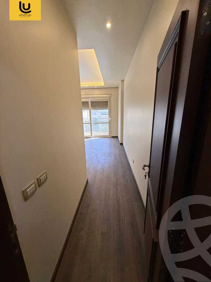 https://aqarmap.com.eg/en/listing/6017324-for-sale-cairo-new-cairo-compounds-el-patio-oro