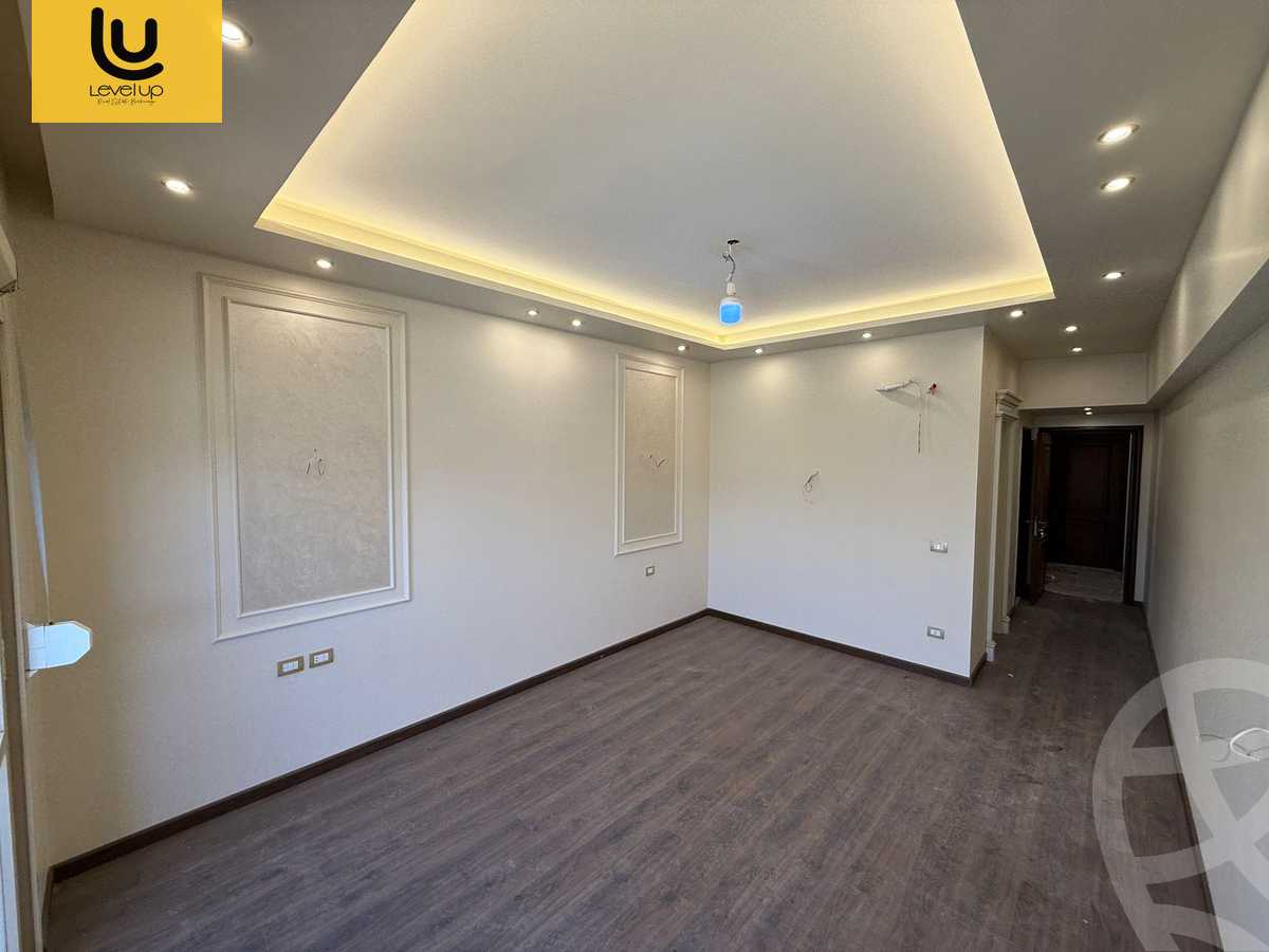 https://aqarmap.com.eg/en/listing/6017324-for-sale-cairo-new-cairo-compounds-el-patio-oro